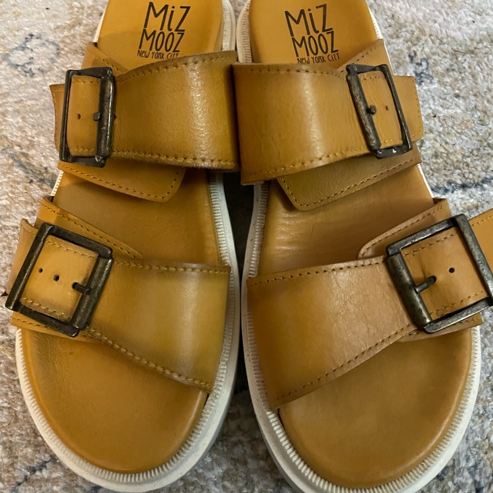 MIZ MOOZ Leather Buckled Two Band Slide Sandals Peyton Ochre Color - Sz 8.5/39